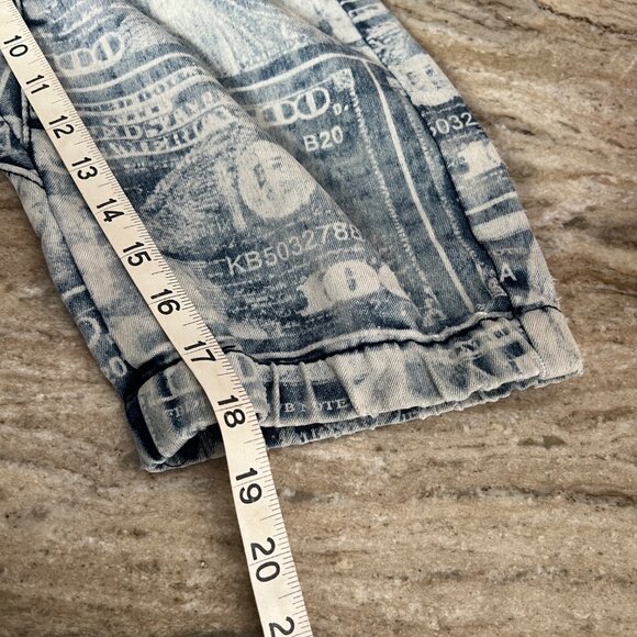 Victorious Men’s Jogger Shorts Bermudas Money All Over Print size Medium Grunge - Picture 5 of 10